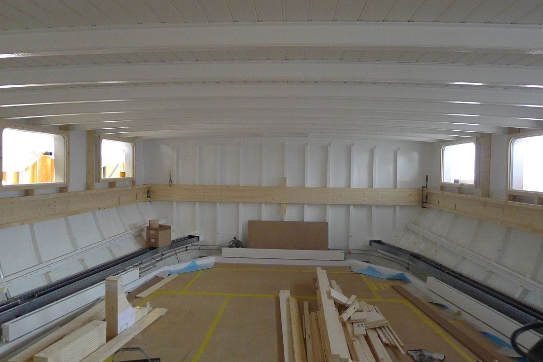 Innenausbau Salon MO.jpg